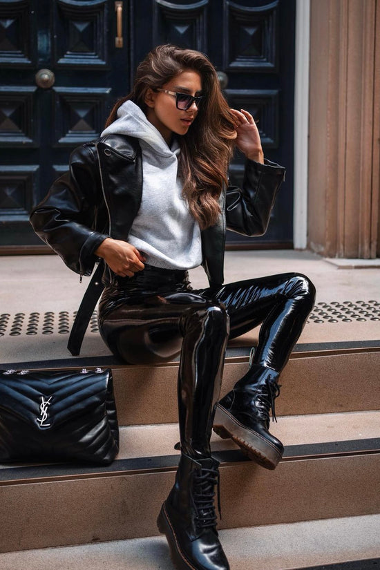 Stylish Leather Leggings Outfit